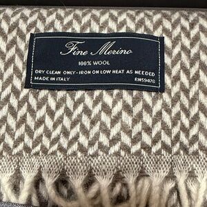Linea Emmeti Italian 100%Wool Scarf Unisex Cream Herringbone Gift Box